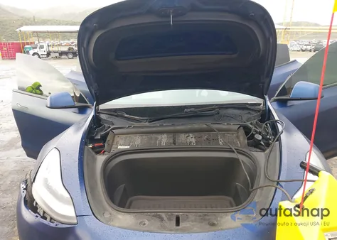 2021 Tesla Model Y Long Range Dual Motor All-Wheel Drive z USA, uszkodzony, nr VIN 5YJYGDEE3MF287691